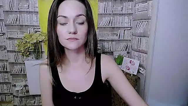 Lina Star S online show from October 8, 2025, 6:48 am