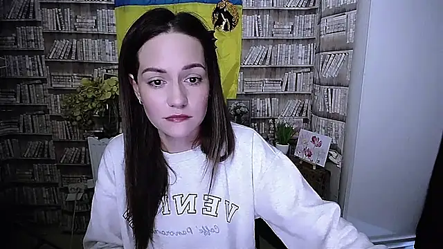 Lina Star S online show from November 3, 2025, 7:02 am