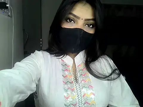 ishi Beauty online show from December 3, 2025, 4:13 am