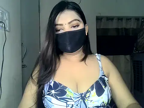 Snapshot of ishi_Beauty chatting on July 17, 2026, 4:32 am ishi Beauty online show from July 17, 2026, 4:32 am