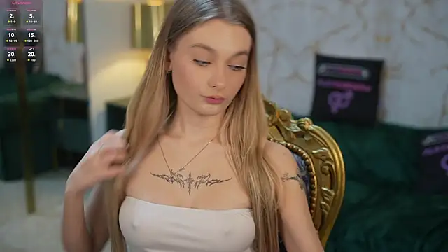 Ewa Pearl online show from October 29, 2025, 7:35 pm