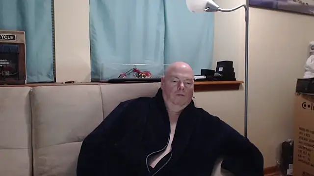 harley99574 online show from October 28, 2025, 10:14 am