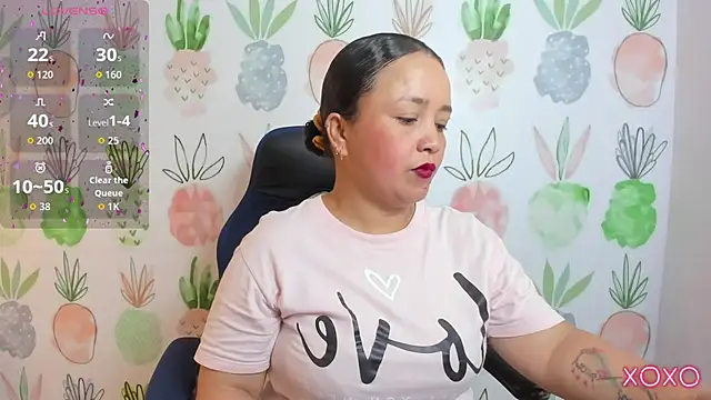 Snapshot of linda_rios_ chatting on October 23, 2025, 7:23 pm linda rios online show from October 23, 2025, 7:23 pm