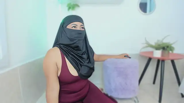 jazmin anbar online show from September 15, 2025, 6:08 pm