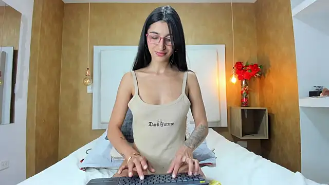 Snapshot of Milaspetite chatting on February 7, 2026, 9:12 pm Milaspetite online show from February 7, 2026, 9:12 pm