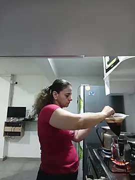 sasi luna online show from February 24, 2026, 2:07 pm