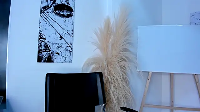 africa holmes online show from November 29, 2025, 2:44 am