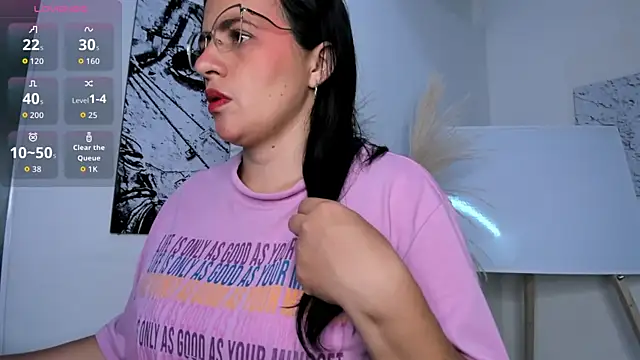 africa holmes online show from November 6, 2025, 2:15 am