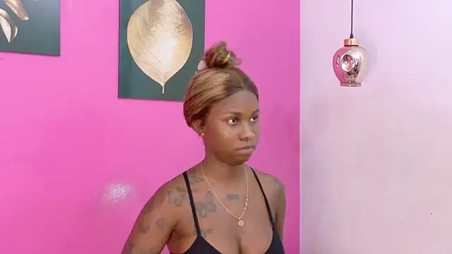 kinkyandsavage online show from November 13, 2025, 8:24 pm