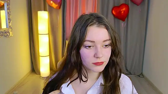 Lana  Cute  online show from February 19, 2026, 1:52 pm