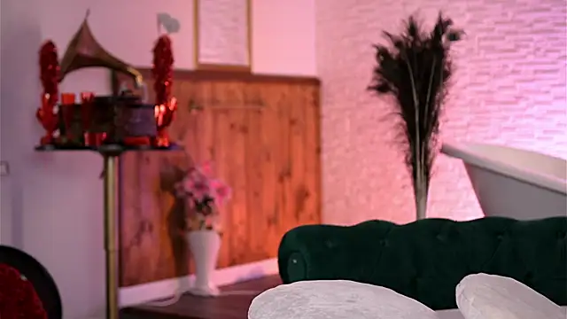 Jenna Day online show from April 18, 2026, 7:11 am