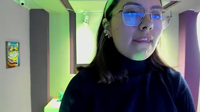 Snapshot of mila_mendoza chatting on March 11, 2025, 10:42 pm mila mendoza online show from March 11, 2025, 10:42 pm