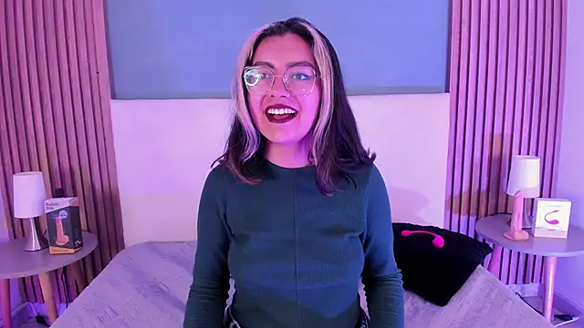 Snapshot of mila_mendoza chatting on March 13, 2025, 12:35 pm mila mendoza online show from March 13, 2025, 12:35 pm