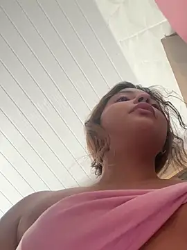 Nicollygriu online show from April 2, 2026, 1:40 pm