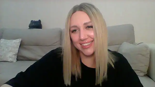 VickyLove047 online show from September 9, 2025, 6:50 pm