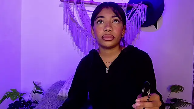 anais tgn online show from October 21, 2025, 12:04 pm