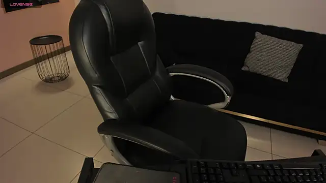 FernandaX1 online show from December 17, 2025, 10:53 am