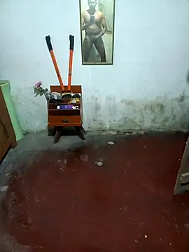 Snapshot of shenLytle chatting on October 12, 2025, 7:04 pm shenLytle online show from October 12, 2025, 7:04 pm