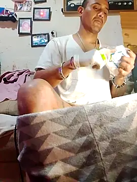 NewBe9D9 online show from December 14, 2025, 11:16 am