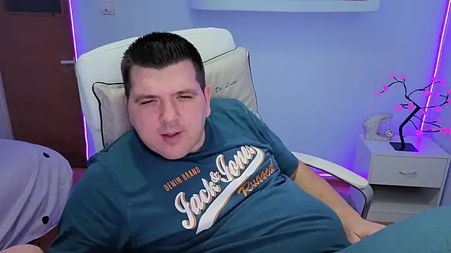 JasonJacks online show from October 25, 2025, 5:02 pm