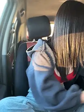 Snapshot of JulliaVegas chatting on October 14, 2025, 1:50 am JulliaVegas online show from October 14, 2025, 1:50 am