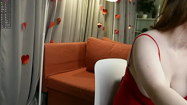 DarkErica online show from February 15, 2026, 1:21 pm