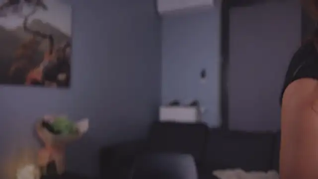 Snapshot of Viktoria_www chatting on October 24, 2025, 8:41 pm Viktoria www online show from October 24, 2025, 8:41 pm