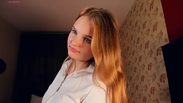 Snapshot of BlissAdes chatting on December 25, 2024, 1:20 am BlissAdes online show from December 25, 2024, 1:20 am