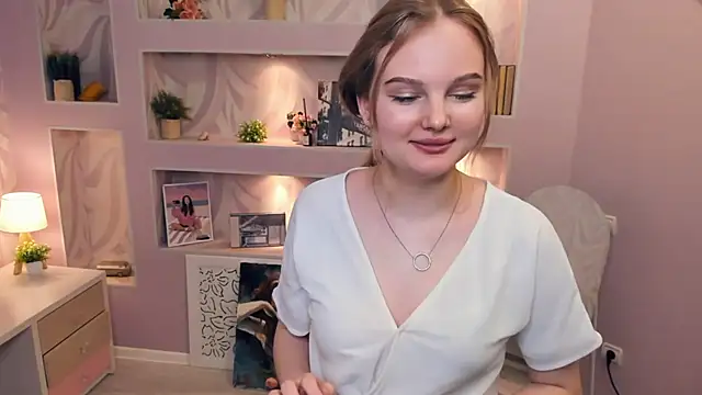 Snapshot of BlissAdes chatting on January 18, 2025, 10:49 pm BlissAdes online show from January 18, 2025, 10:49 pm