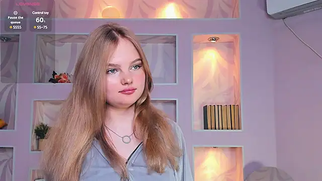 Snapshot of BlissAdes chatting on January 14, 2025, 6:17 pm BlissAdes online show from January 14, 2025, 6:17 pm