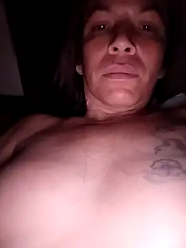 Lulusvel19090 online show from November 26, 2025, 8:14 am