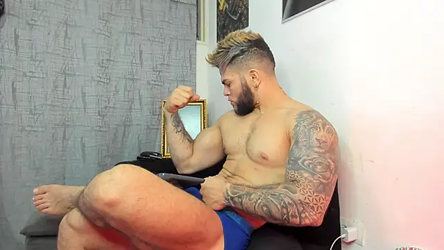 vincent carusso94 online show from October 29, 2025, 3:38 am