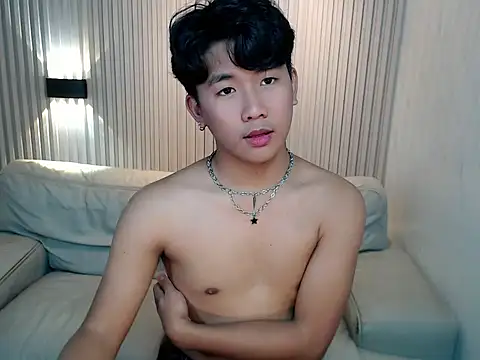 Snapshot of dangerzone0122 chatting on November 22, 2025, 5:34 pm dangerzone0122 online show from November 22, 2025, 5:34 pm