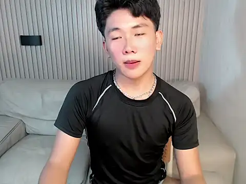 Snapshot of dangerzone0122 chatting on December 3, 2025, 5:56 pm dangerzone0122 online show from December 3, 2025, 5:56 pm