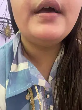 leylafleece online show from March 7, 2025, 9:18 am