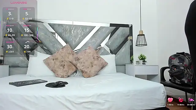 hotmature1 online show from September 26, 2025, 10:33 am