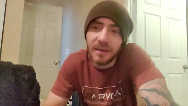 Snapshot of Huntzg23 chatting on February 9, 2026, 7:34 pm Huntzg23 online show from February 9, 2026, 7:34 pm