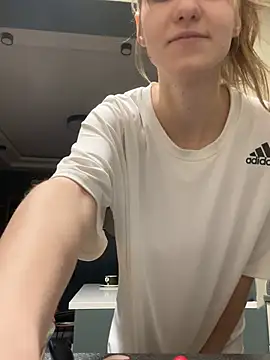 samantha1sam online show from December 18, 2024, 9:51 pm