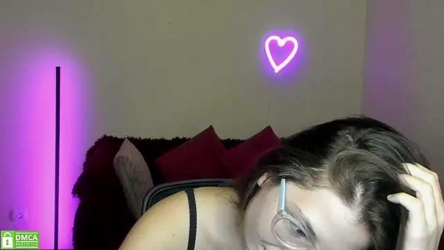 Alicia redfollow online show from September 10, 2025, 11:20 am