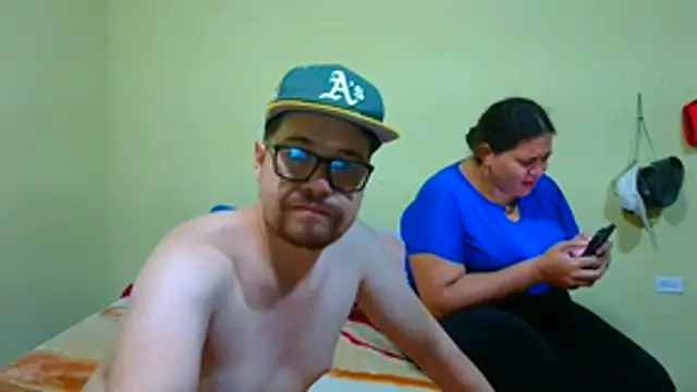 pecadodulce123 online show from March 6, 2026, 1:33 am