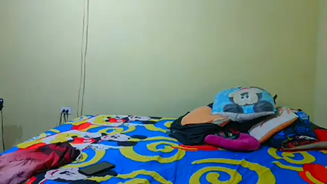 pecadodulce123 online show from March 27, 2026, 8:32 pm