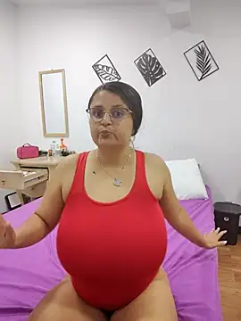 Snapshot of Miss_balloonsmila chatting on March 7, 2025, 12:48 am Miss balloonsmila online show from March 7, 2025, 12:48 am
