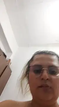 Snapshot of Miss_balloonsmila chatting on January 12, 2025, 3:07 am Miss balloonsmila online show from January 12, 2025, 3:07 am
