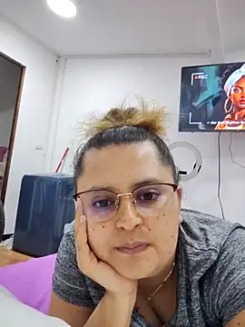 Snapshot of Miss_balloonsmila chatting on March 11, 2025, 3:25 am Miss balloonsmila online show from March 11, 2025, 3:25 am