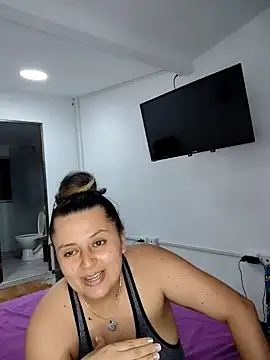 Snapshot of Miss_balloonsmila chatting on January 20, 2025, 1:39 am Miss balloonsmila online show from January 20, 2025, 1:39 am
