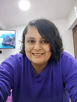 Miss balloonsmila online show from October 22, 2025, 1:27 am