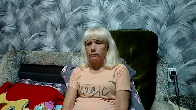 Snapshot of sakura_blonde chatting on October 26, 2025, 5:24 pm sakura blonde online show from October 26, 2025, 5:24 pm