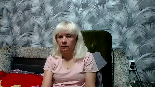 Snapshot of sakura_blonde chatting on October 27, 2025, 5:30 am sakura blonde online show from October 27, 2025, 5:30 am