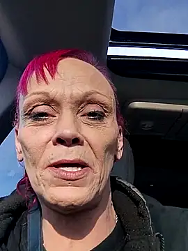 MommyMisfit online show from December 20, 2025, 3:15 pm