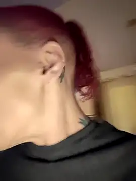 MommyMisfit online show from January 6, 2026, 1:53 am